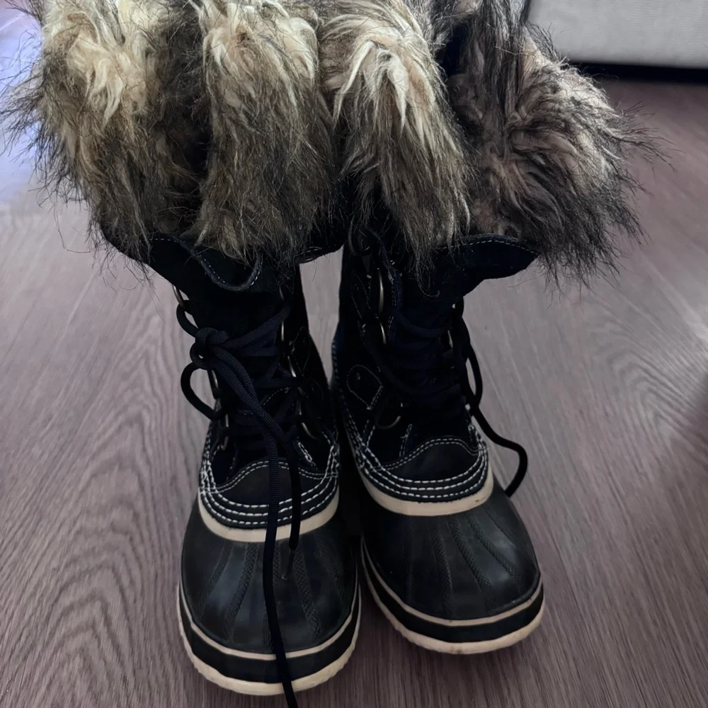 Sorel Black and White Faux Fur Winter Boots